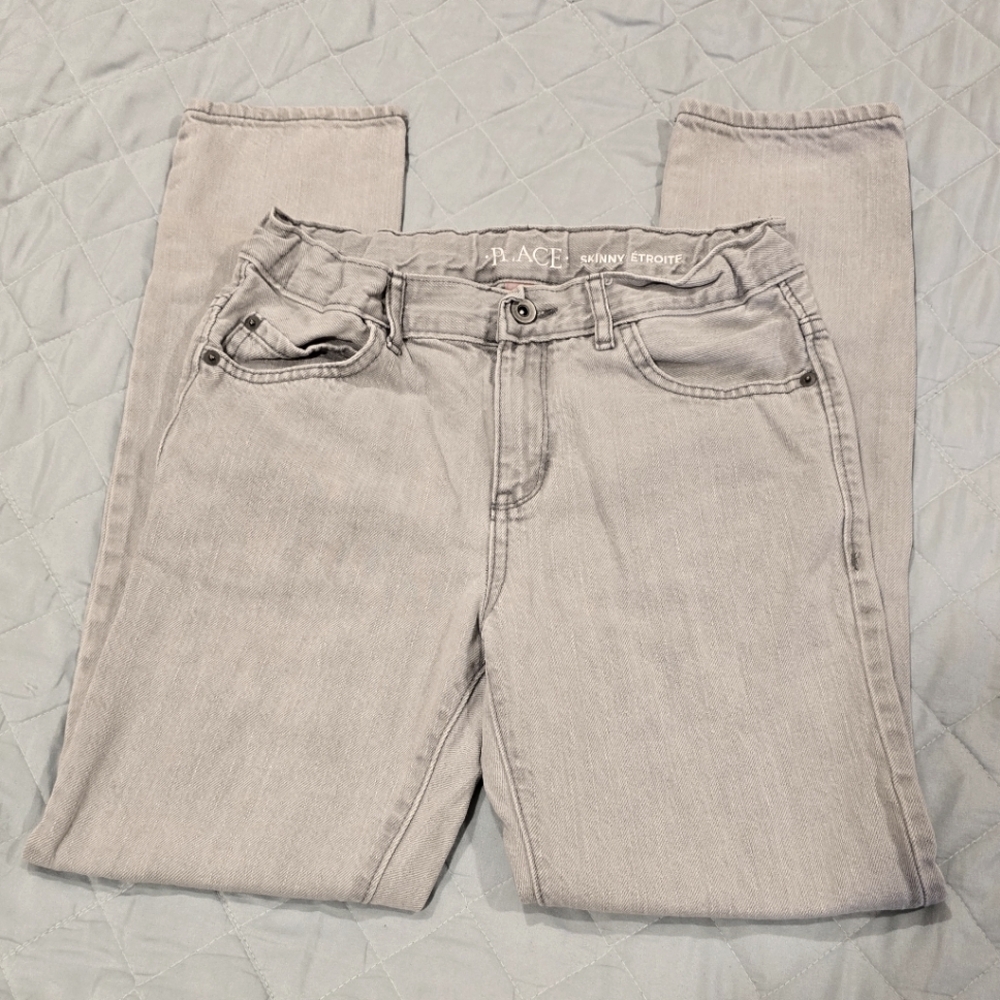 Place Gray Skinny Jeans with Sleek Design